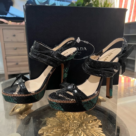 PRADA black snake leather twist knot block sandals heels ✨ - Picture 2 of 16